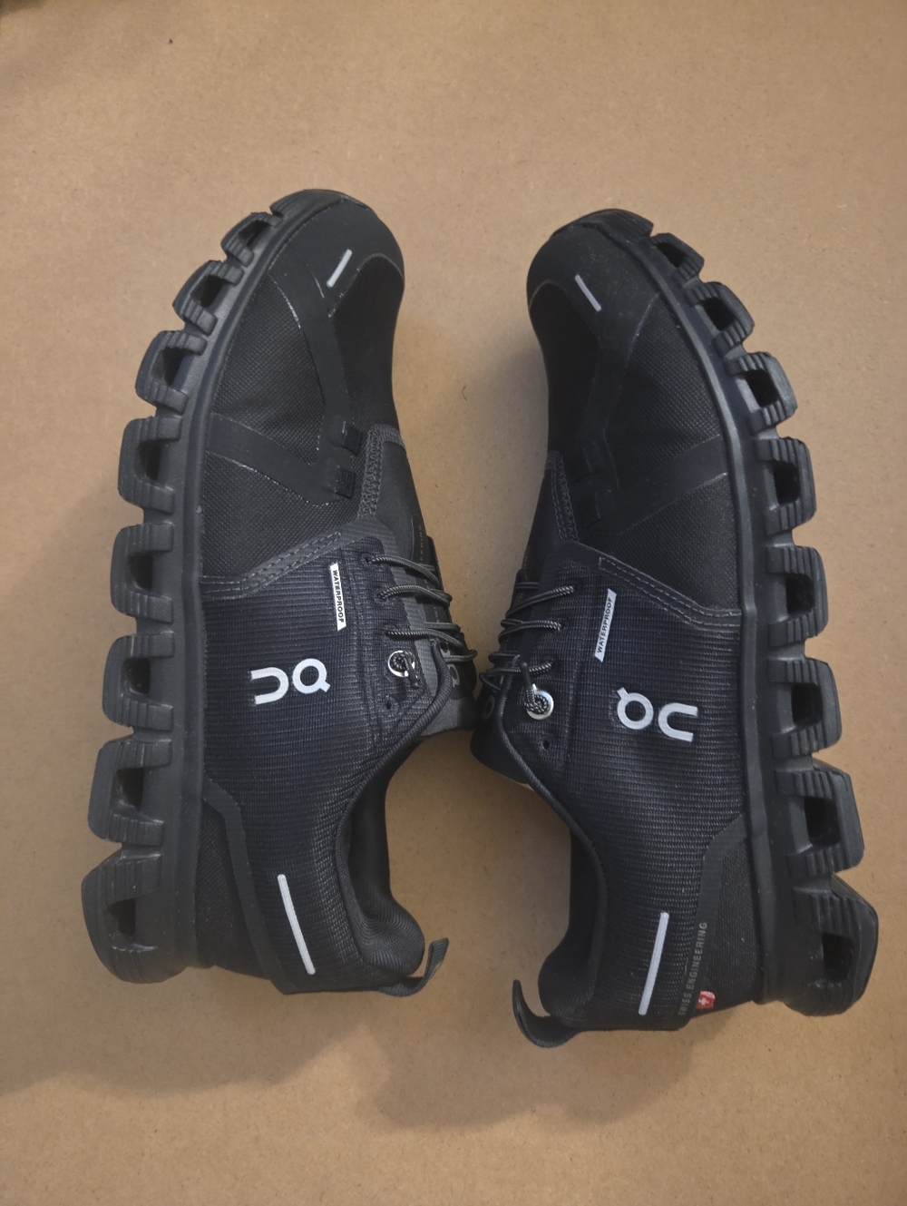 On Cloud Walking Sneakers Waterproof Cloud 6 Women Size 9.5